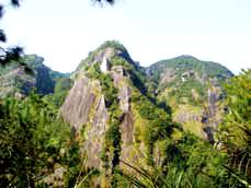 白云山7.png