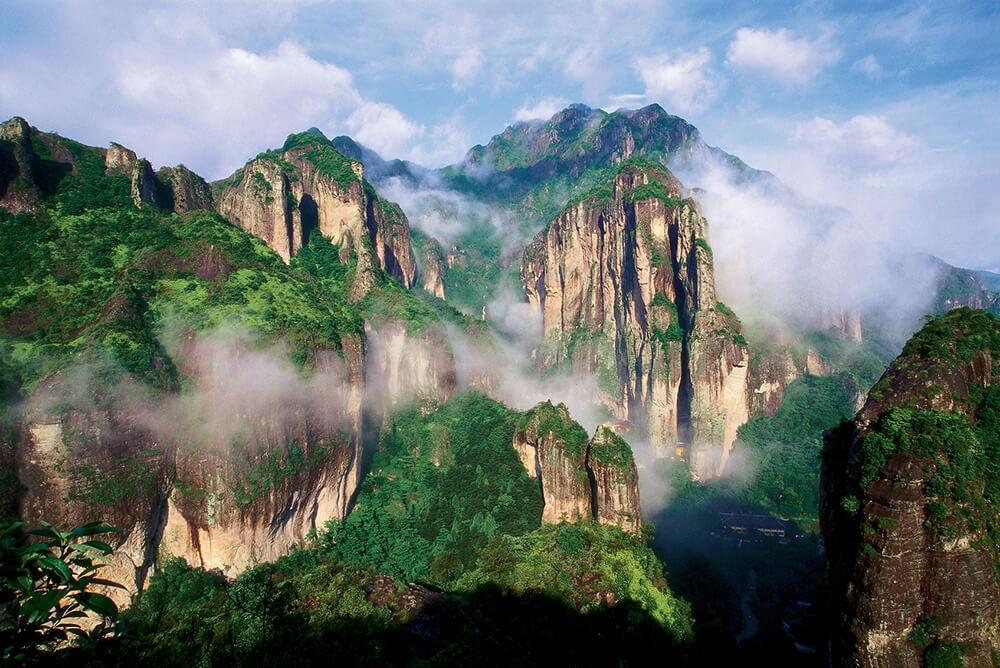 林茂招-灵峰秀色.jpg